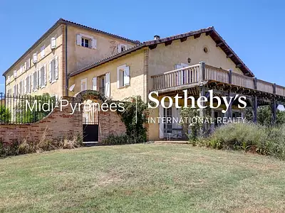 Maison, 728 m²
