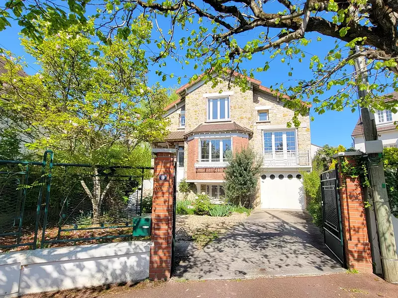 Maison, 230 m²