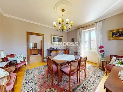 Maison, 234,4 m²