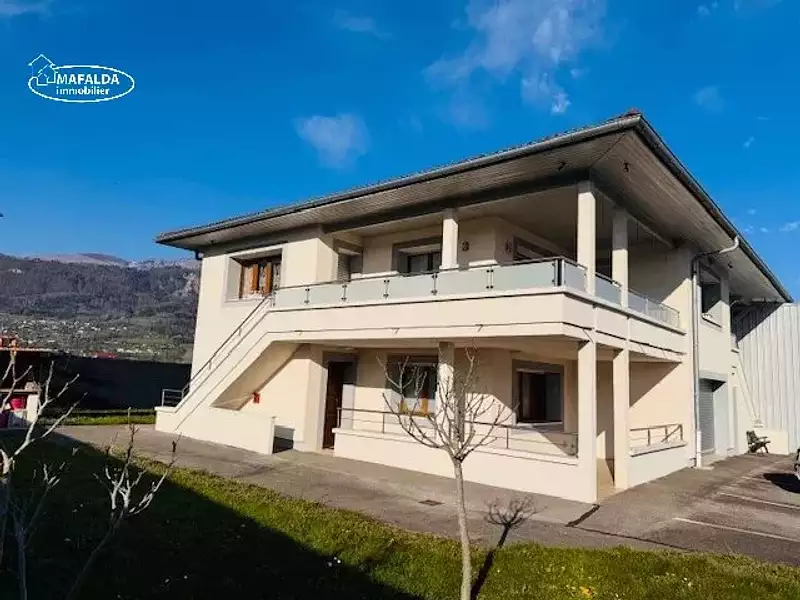 Maison, 256,88 m²