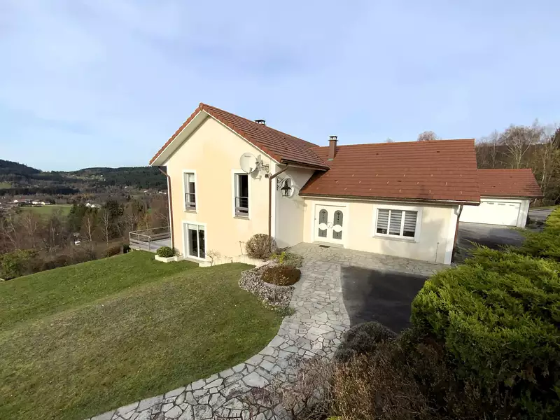 Maison, 230 m²