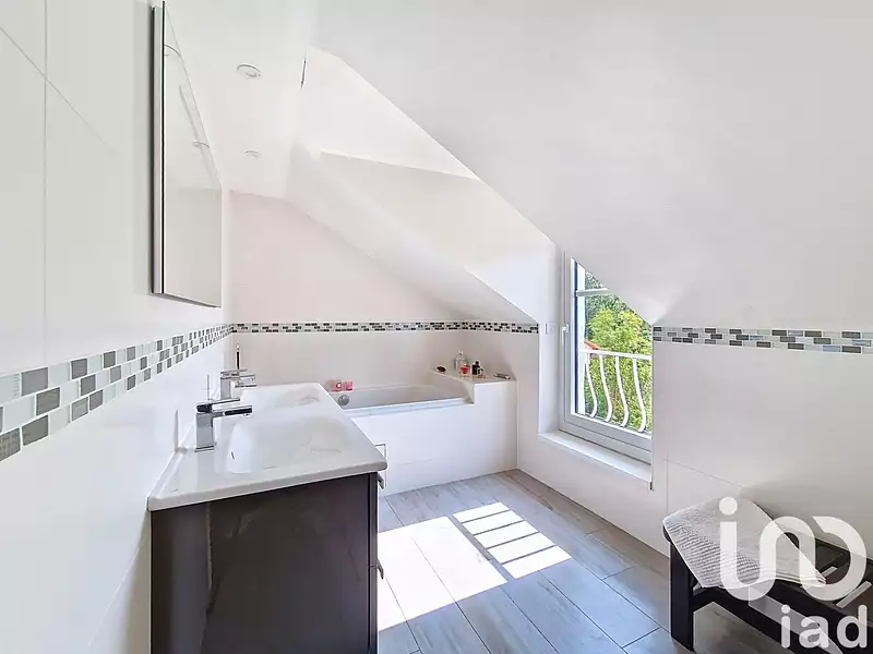 Maison, 147 m²