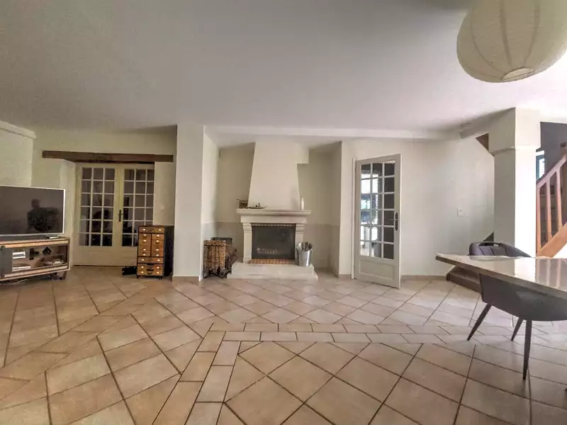 Maison, 211 m²