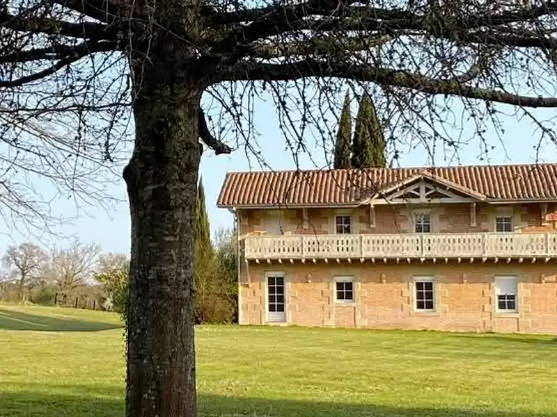 Maison, 325 m²