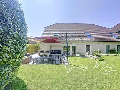 Maison, 248 m²