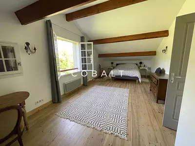 Maison, 235 m²