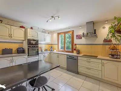 Maison, 180 m²