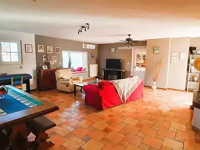 Maison, 166 m²