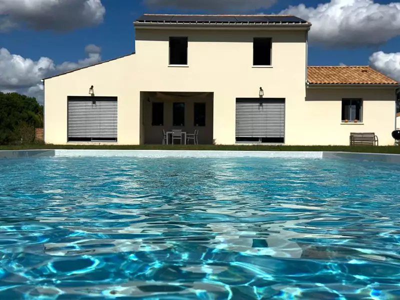 Maison, 220 m²