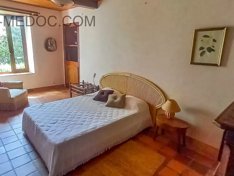 Maison, 240 m²