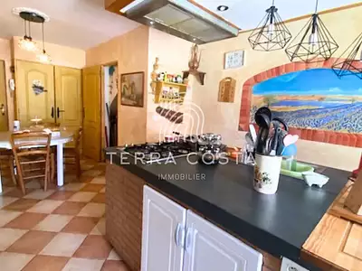 Maison, 170 m²