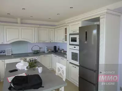 Maison, 275 m²