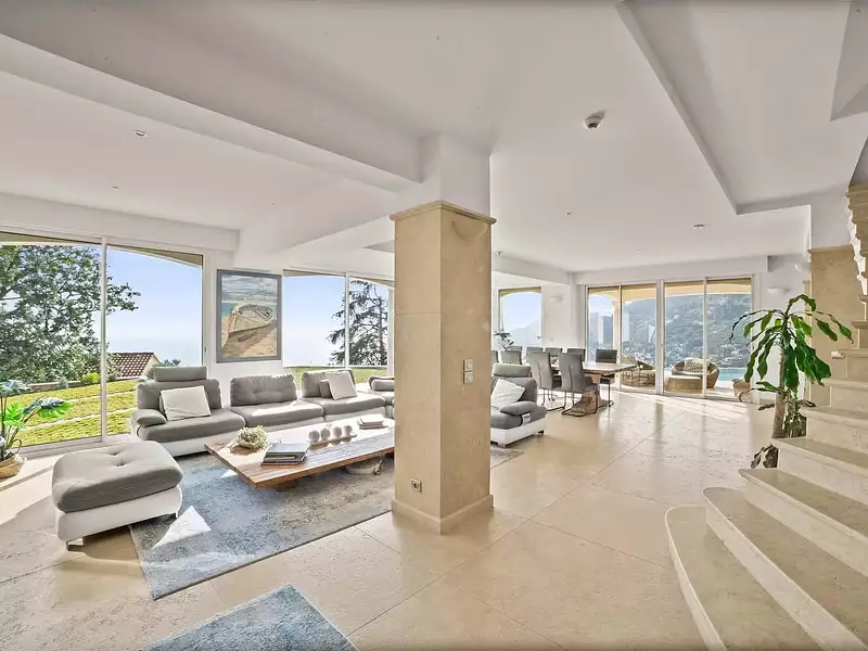 Maison, 317 m²
