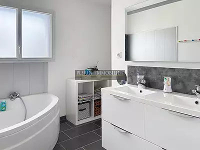 Maison, 136 m²