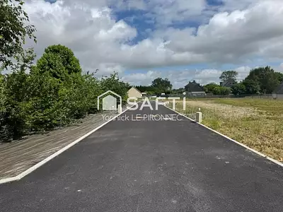 Terrain, 821 m²