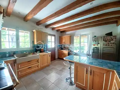 Maison, 225 m²