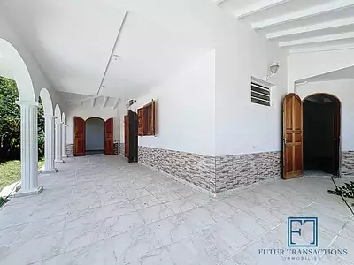 Maison, 232,86 m²