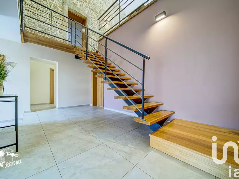 Maison, 255 m²