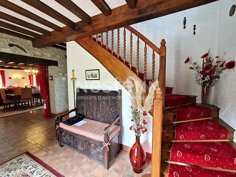Maison, 250 m²