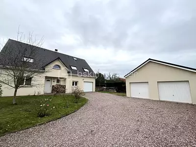 Maison, 166 m²