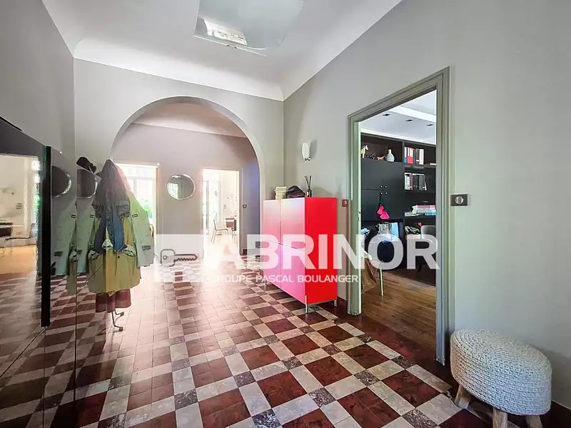 Maison, 307 m²