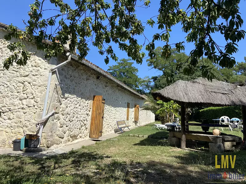 Maison, 250 m²
