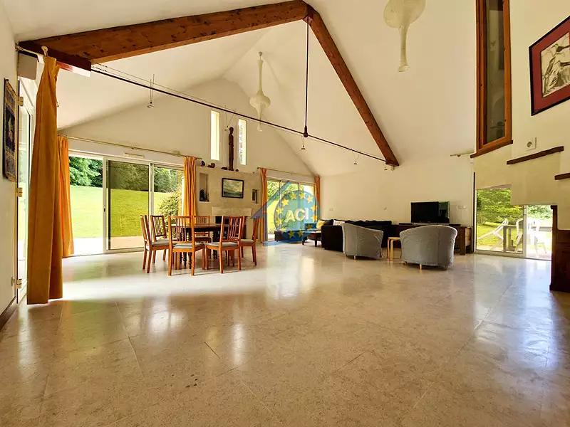 Maison, 360 m²