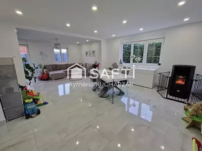Maison, 170 m²