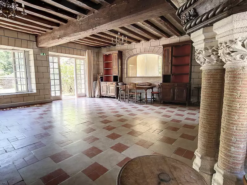 Maison, 1 004 m²