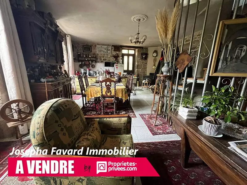 Maison, 370 m²