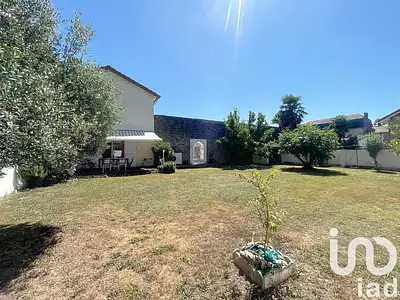Maison, 230 m²
