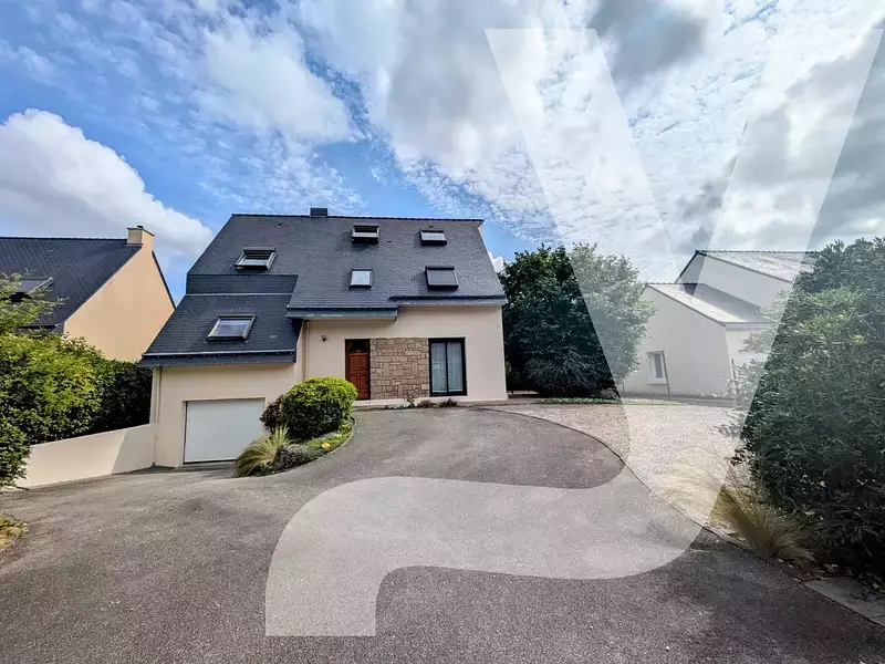Maison, 167 m²