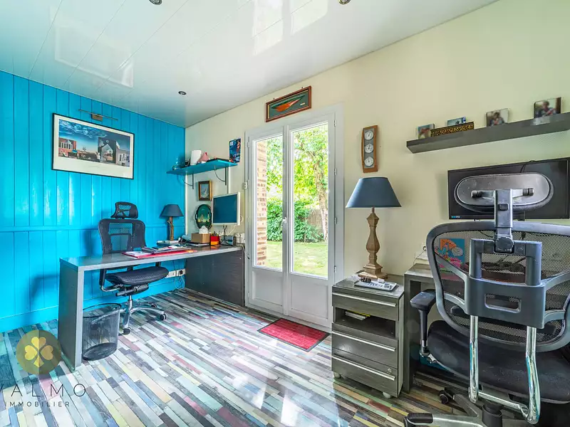Maison, 215 m²