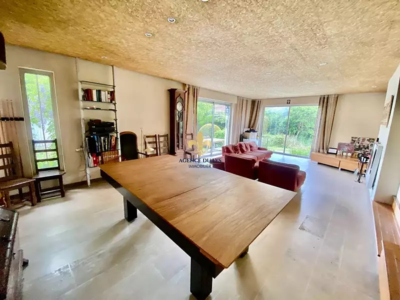 Maison, 239,6 m²