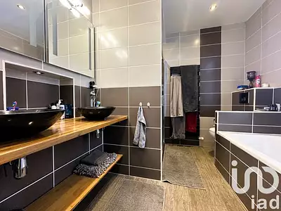 Maison, 200 m²