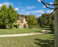 Maison, 560 m²