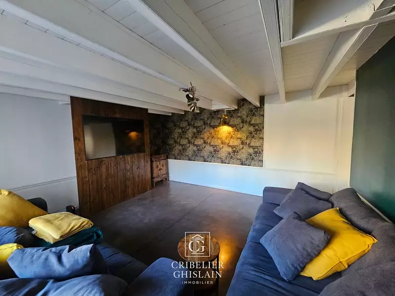 Maison, 250 m²