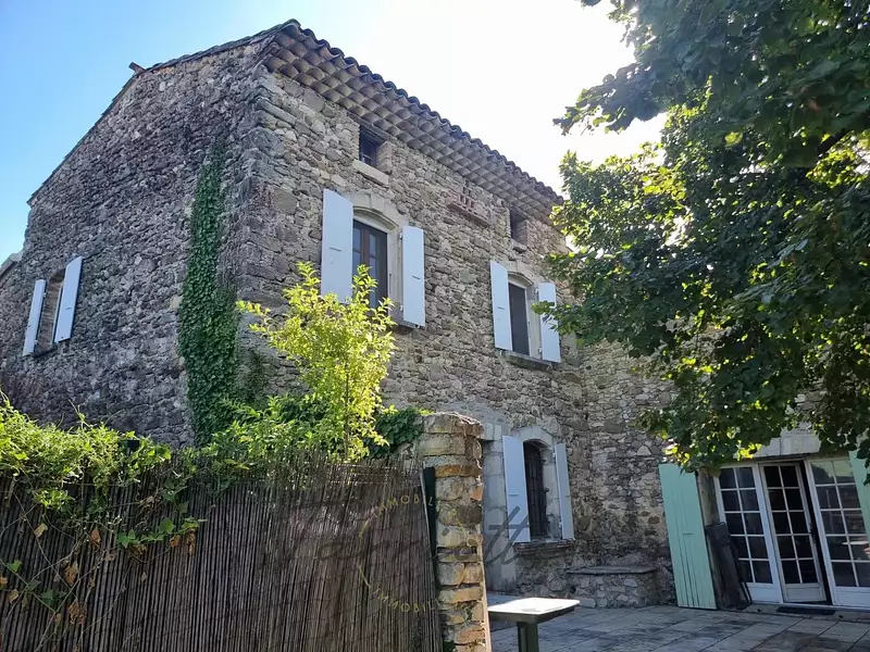 Maison, 175 m²