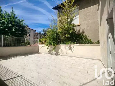 Immeuble, 374 m²