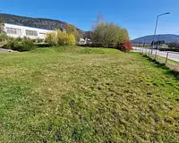 Terrain, 596 m²