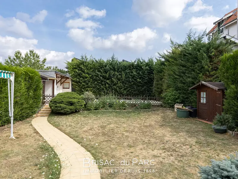 Maison, 185 m²