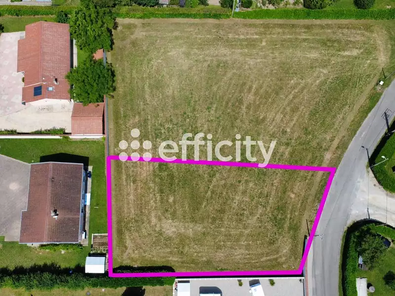 Terrain, 1 220 m²