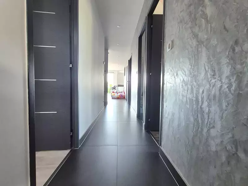 Maison, 197 m²