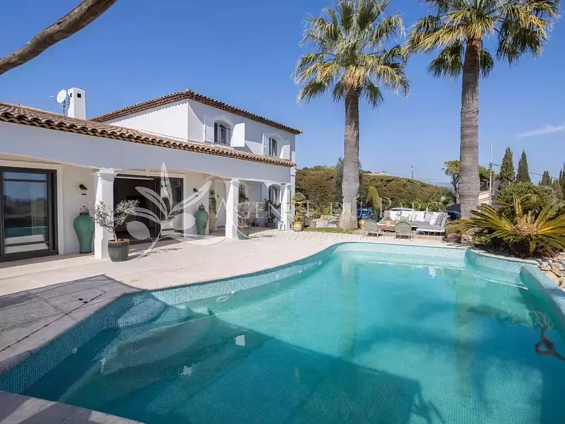 Maison, 250 m²