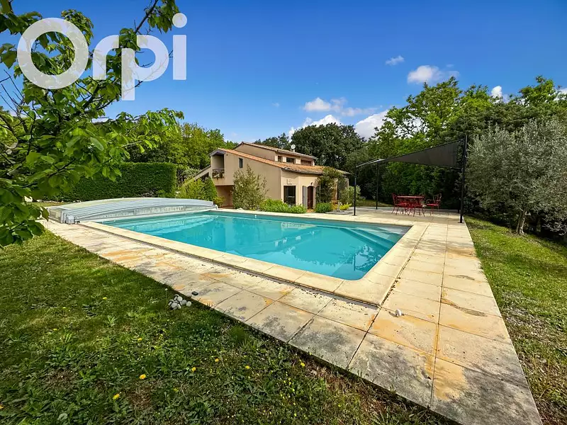 Maison, 155 m²