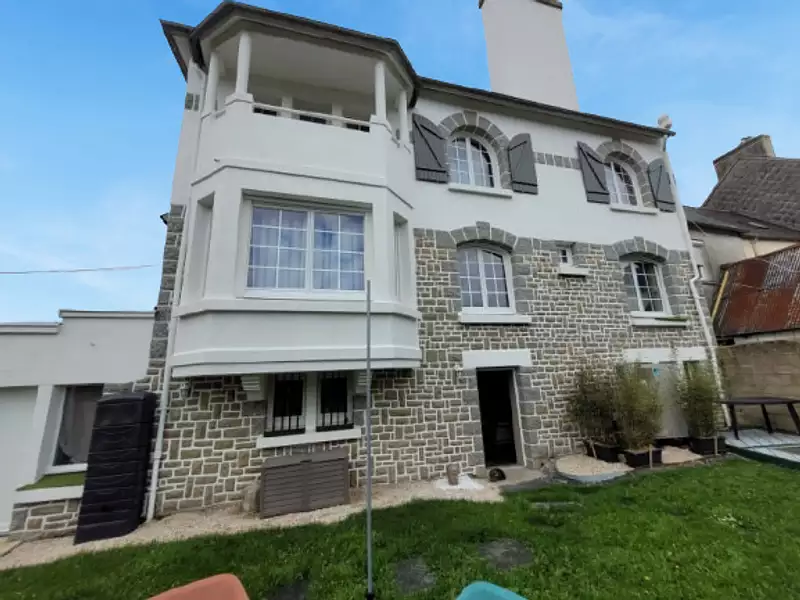 Maison, 243 m²