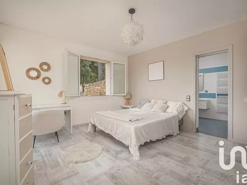 Maison, 381 m²