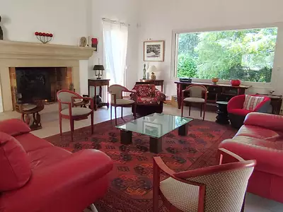 Maison, 240 m²