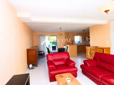Maison, 117 m²