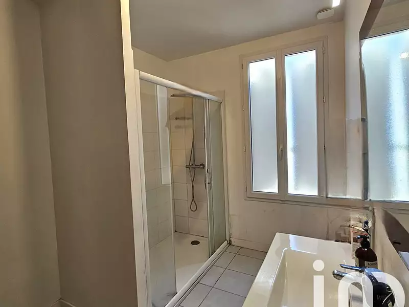 Immeuble, 210 m²